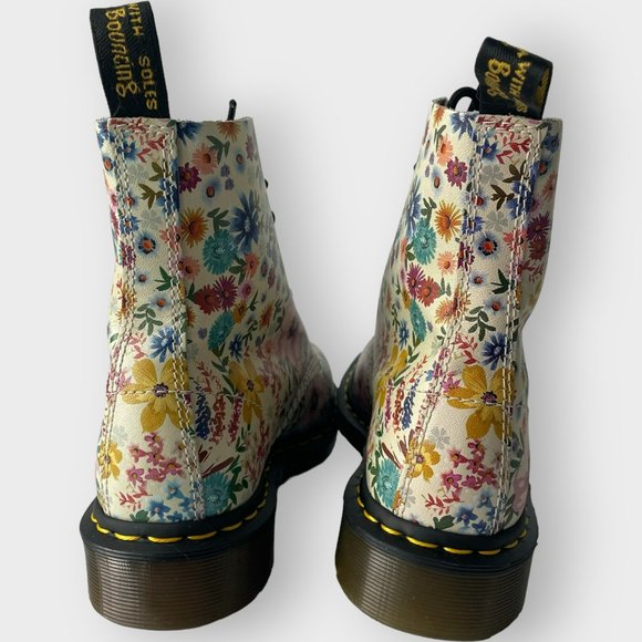 Dr. Martens Pascal Wanderlust Boots Floral Bone Mallow Leather Lace Up US Size 7 - Picture 6 of 16